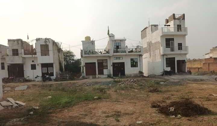 Om Kunj Society Gurgaon Near Sgt University Near Aiims Hospital 7500/8500/9500/10500/11500pr Gaj