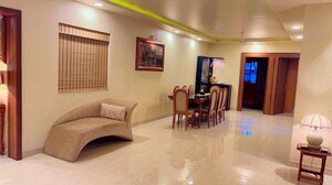Room in 3.5 BHK Apartment at Sacred Heart Town, Wanowrie – for Sale