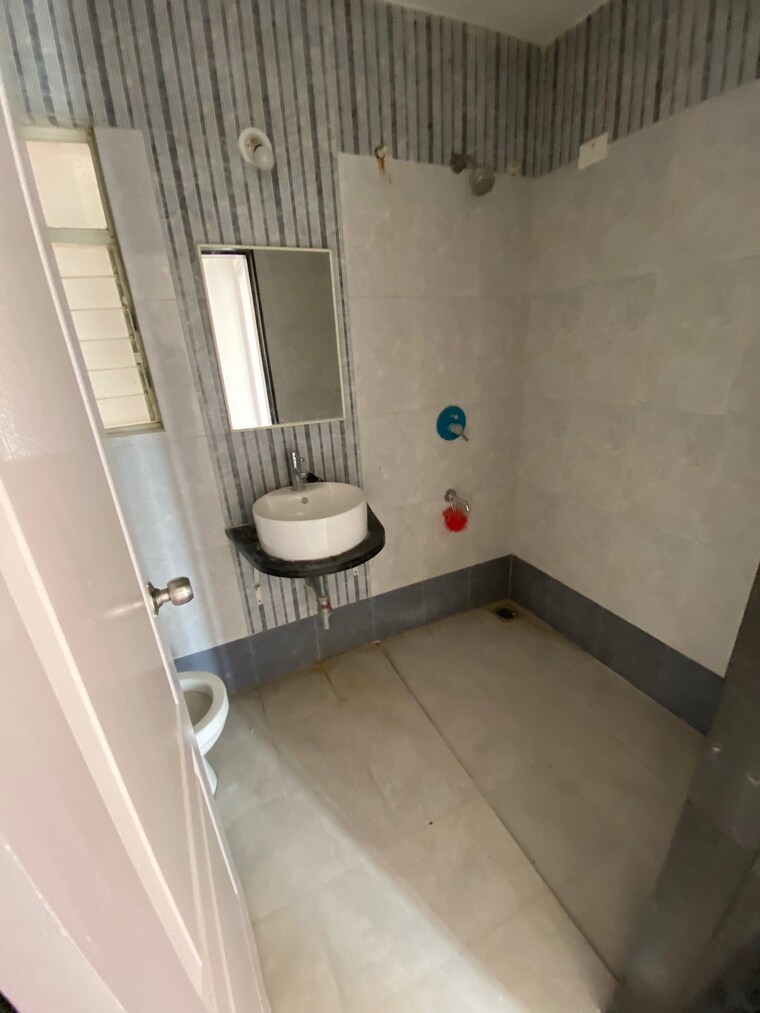 Bathroom, bramha-avenue 2 Bedroom 1150 Sq.Ft. Apartment In Kondhwa Pune 5957495