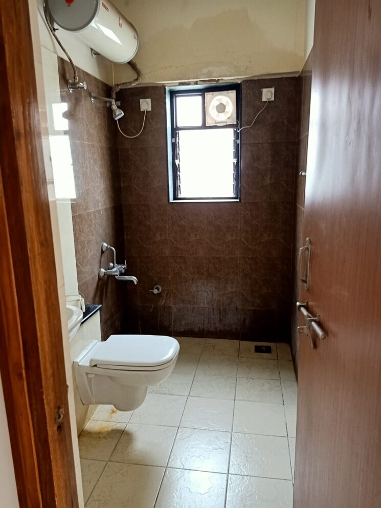 Bathroom, archana-kohinoor-glory 2 Bedroom 850 Sq.Ft. Apartment In Mohammadwadi Pune 5957894