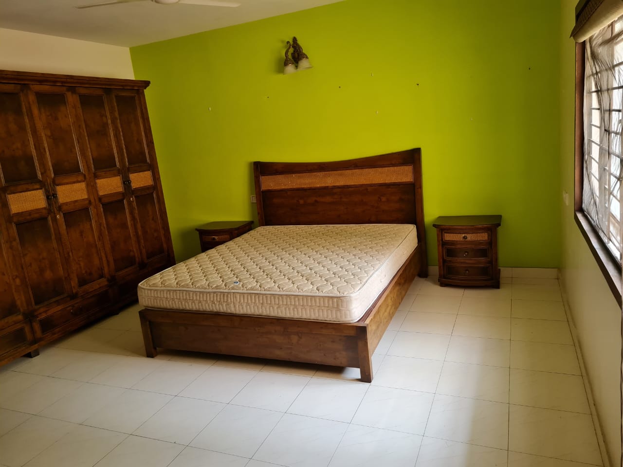 Rental 4 Bedroom 3000 Sq.Ft. Apartment in Windsor Court, Millers Road