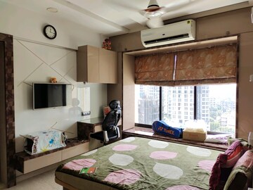 Bedroom in 3 BHK Apartment at Ozone The Gateway, Andheri West – for Sale