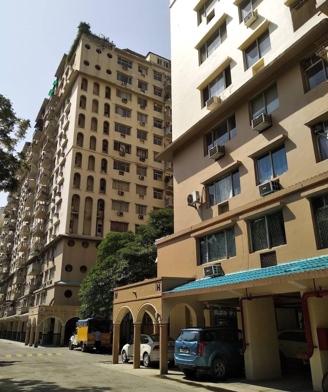 Rental 4 Bedroom 1701 Sq.Ft. Apartment in DLF Ridgewood Estate, Dlf