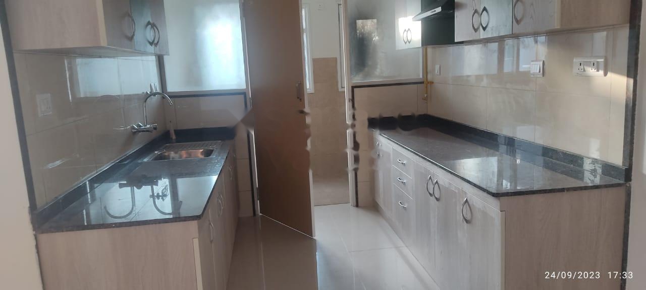 Rental 3 Bedroom 1345 Sq.Ft. Apartment in LnT Raintree Boulevard, Hebbal Bangalore 5962860