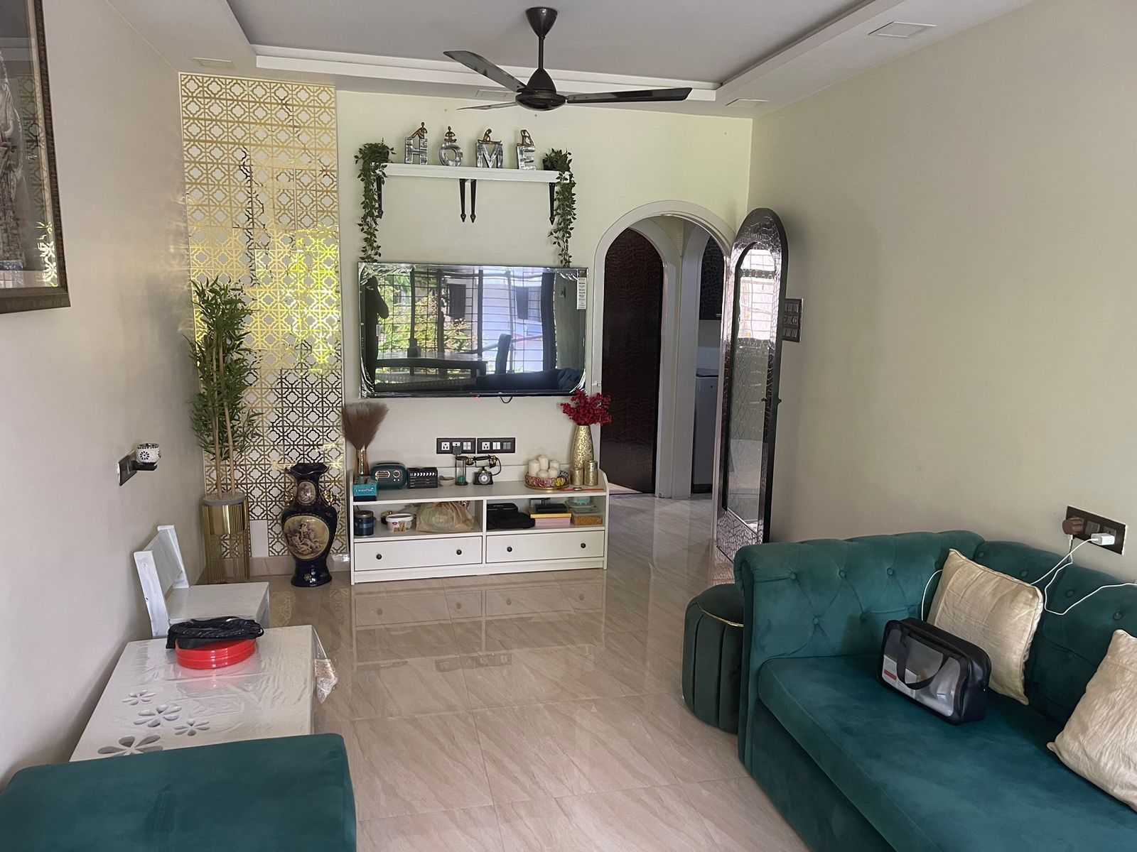 2 BHK Apartment For Rent in Oshiwara Mhada
