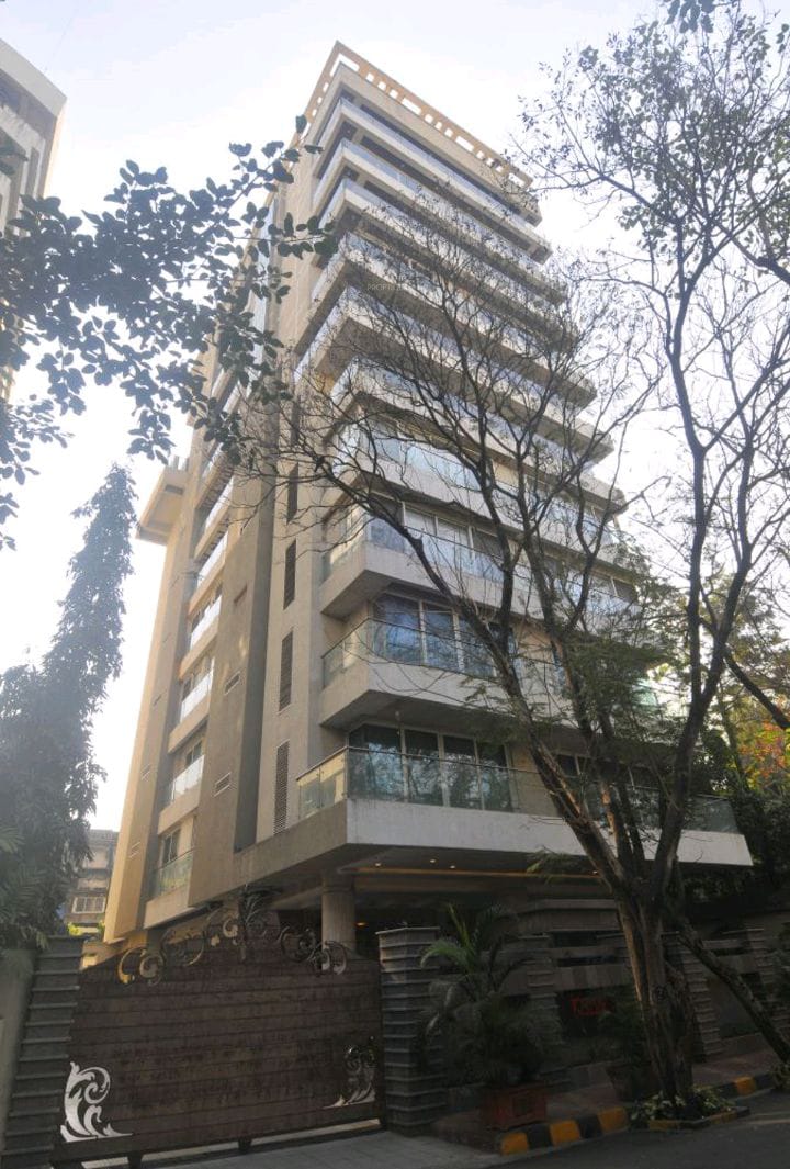 Rental 2 Bedroom 1000 Sq.Ft. Apartment in Juhu Mumbai 5970741