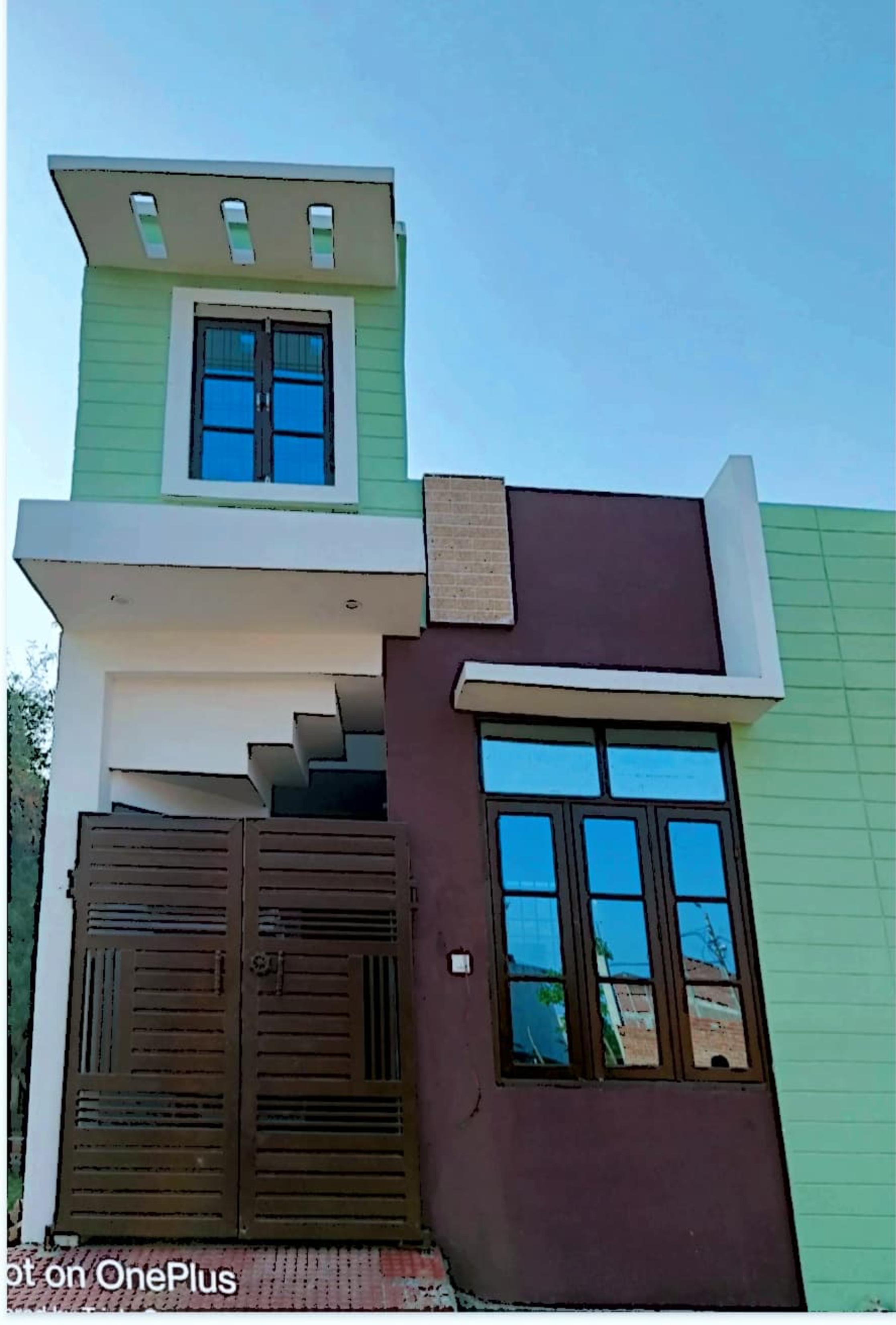 Resale 3 Bedroom 550 Sq.Ft. Independent House in Jankipuram Extension