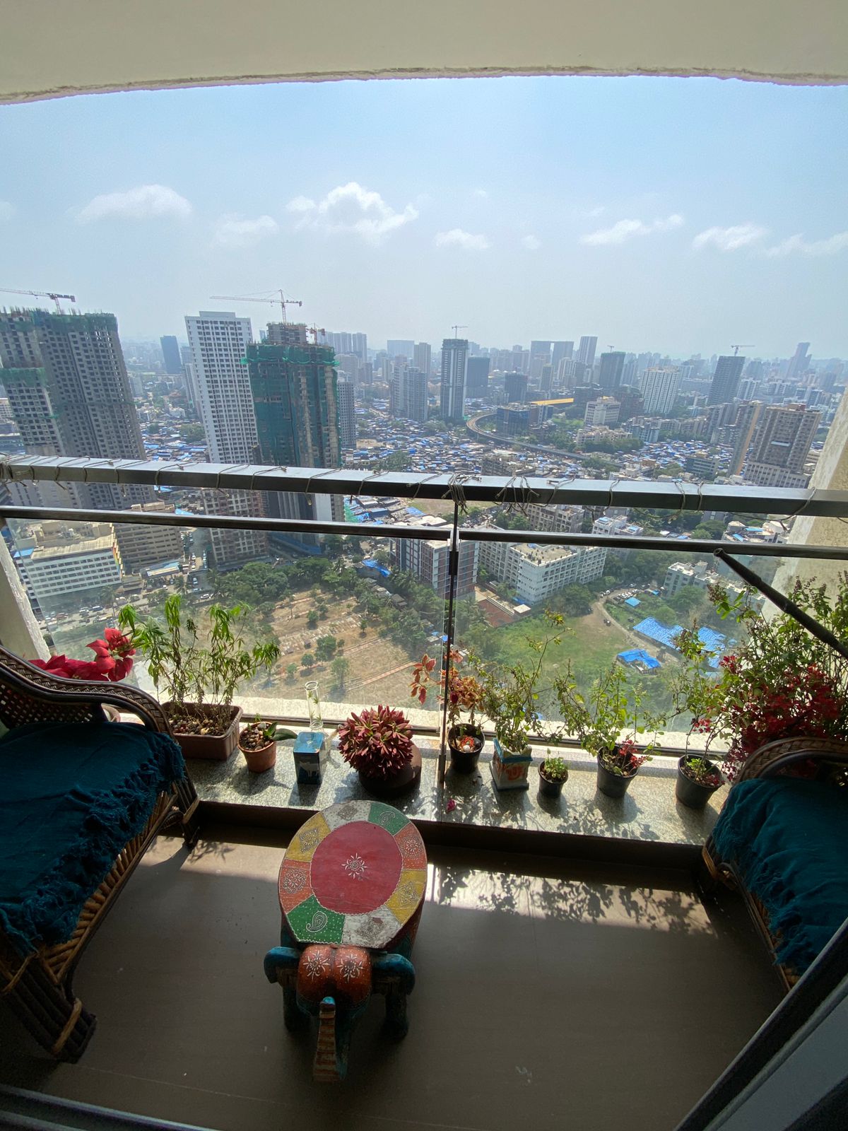 Resale 2 Bedroom 840 Sq.Ft. Apartment in Imperial Heights Goregaon West