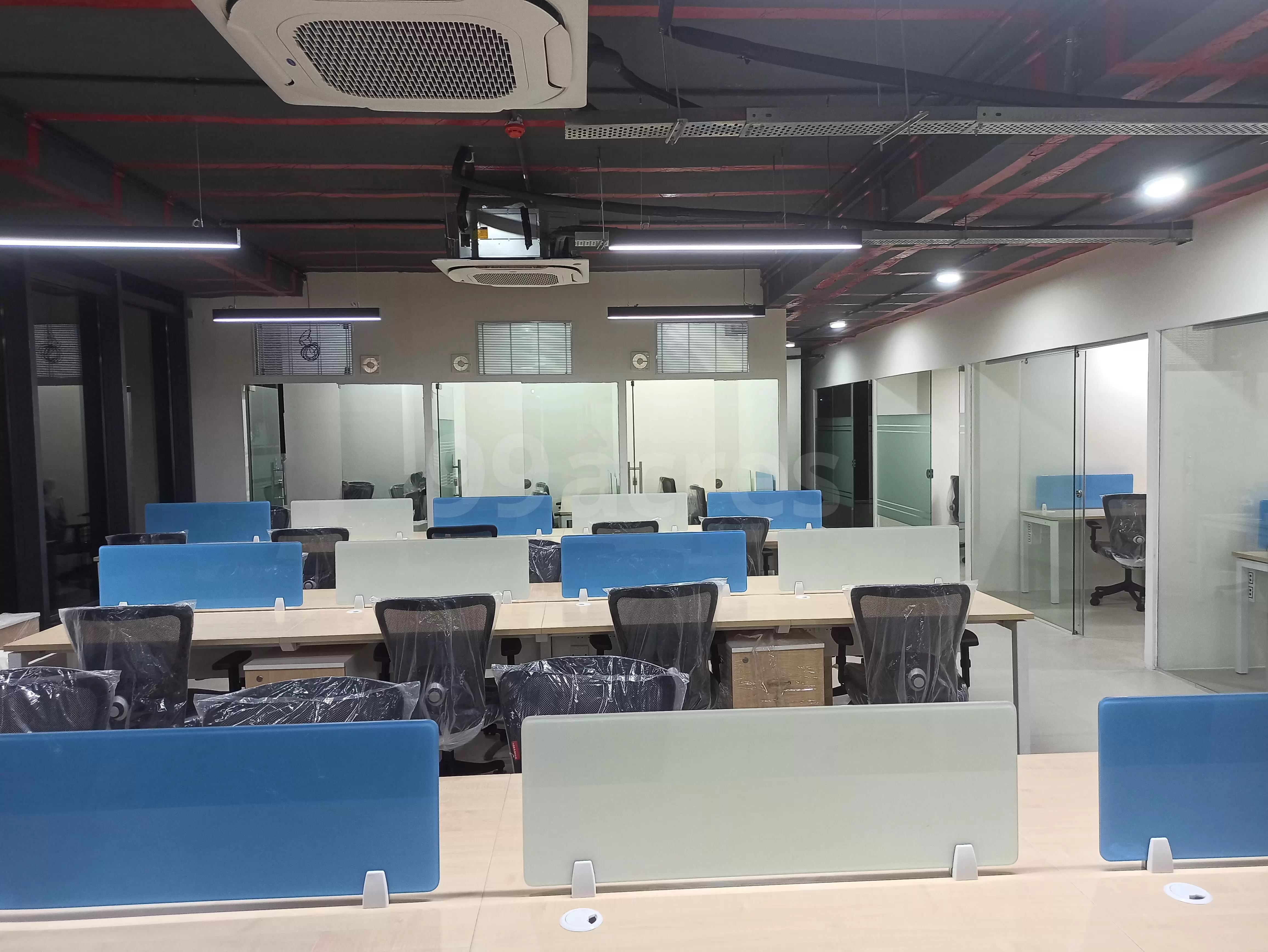 Rental Commercial Office Space 2000 Sq.Ft. in Kondapur Hyderabad - 5975556