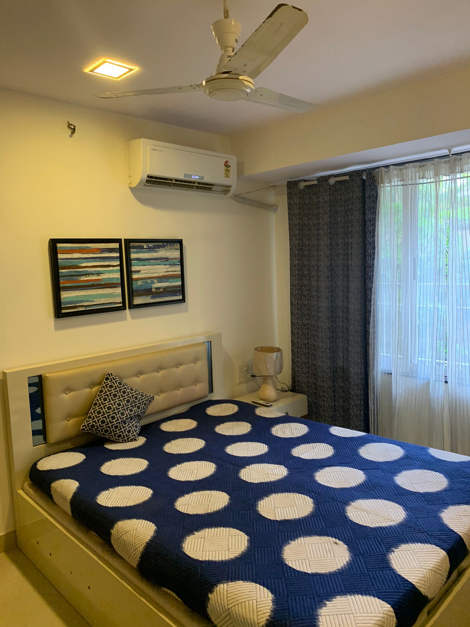 2 BHK Apartment For Rent in Andheri West