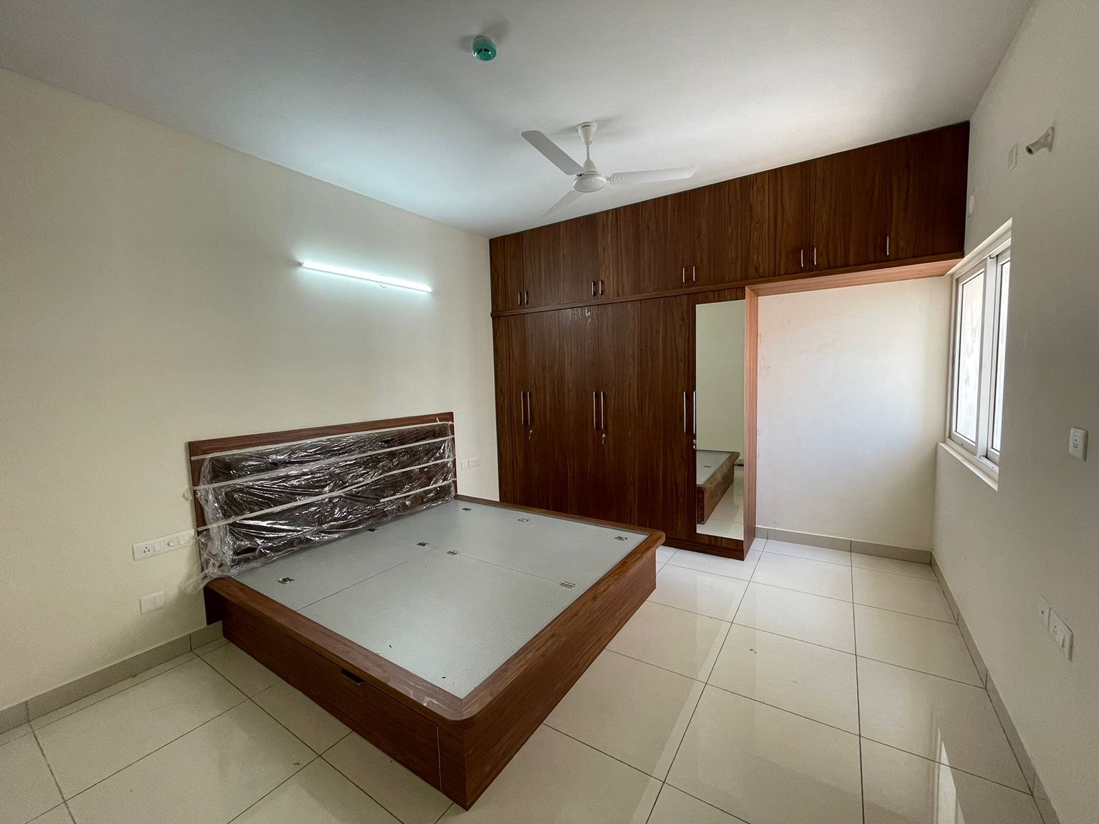 Rental 3 Bedroom 1719 Sq.Ft. Apartment in Prestige Jindal City Phase 2