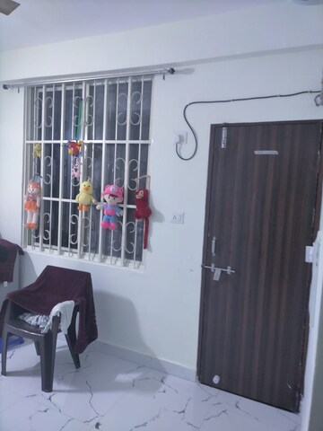 Room in 3 BHK Apartment at Katara Hills – for Sale