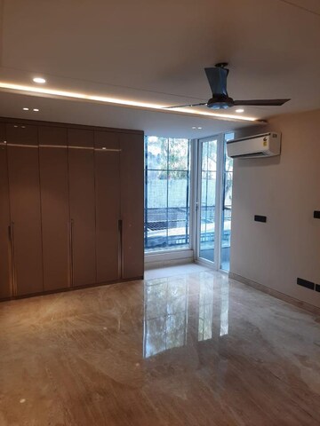 Living Room in 3.5 BHK Builder Floor at Ansal Sushant Lok I, Sector 43 – for Rent