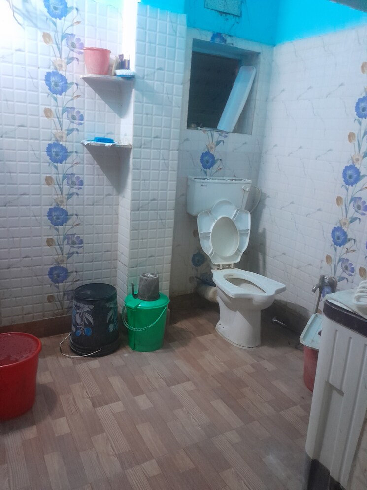 Bathroom, bangur avenue 3 Bedroom 1250 Sq.Ft. Apartment In Bangur Avenue Kolkata 5530892