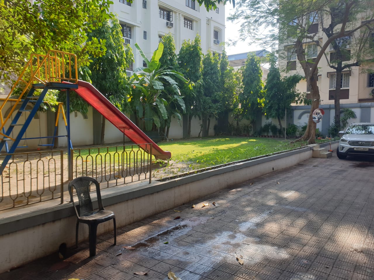 Resale 3.5 Bedroom 3300 Sq.Ft. Apartment in Ballygunge Kolkata 5984632