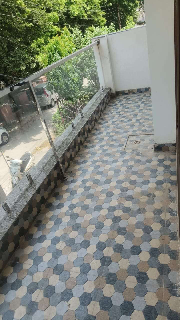 4 Bedroom 2400 Sq.Ft. Builder Floor in Sector 28 Faridabad