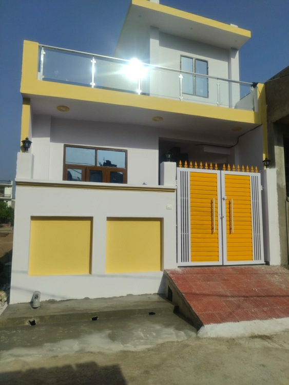 Resale 2 Bedroom 1200 Sq.Ft. Independent House in Kamta Lucknow 5986308