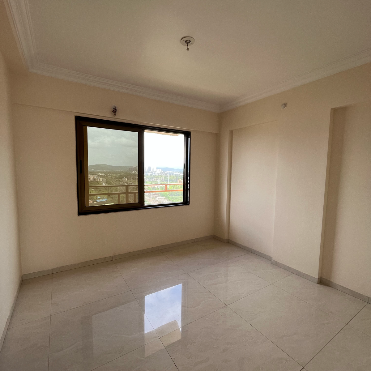 Resale 3 Bedroom 900 Sq.Ft. Apartment in National Harmony, New Panvel