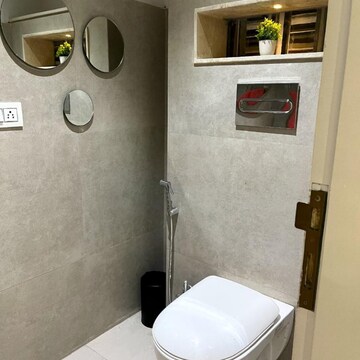 Bathroom in 4 BHK Apartment at Vipul World Floors, Sector 48 – for Rent