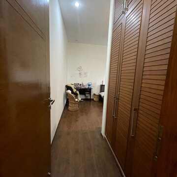 Bedroom in 3 BHK Builder Floor at Vipul World Floors, Sector 48 – for Rent