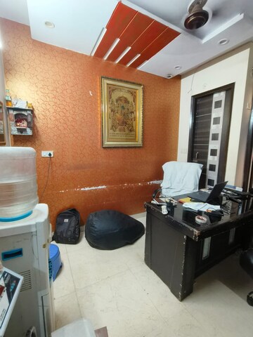 Master Bedroom in 2 BHK Builder Floor at Dwarka Mor – for Rent