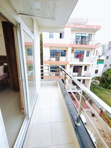 Balcony in 2 BHK Builder Floor at Ansal Sushant Lok I, Sector 43 – for Rent