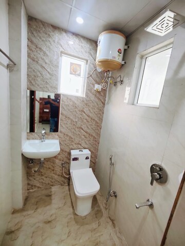 Bathroom in 2 BHK Builder Floor at Ansal Sushant Lok I, Sector 43 – for Rent