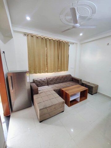 Living Room in 2 BHK Builder Floor at Ansal Sushant Lok I, Sector 43 – for Rent