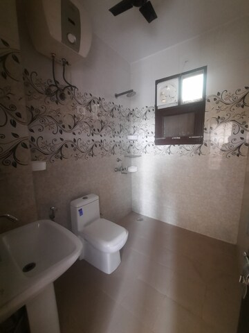 Bathroom in 2 BHK Builder Floor at Ansal Sushant Lok I, Sector 43 – for Rent