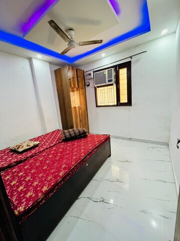 Bedroom in 4 BHK Builder Floor at Dwarka Mor – for Rent