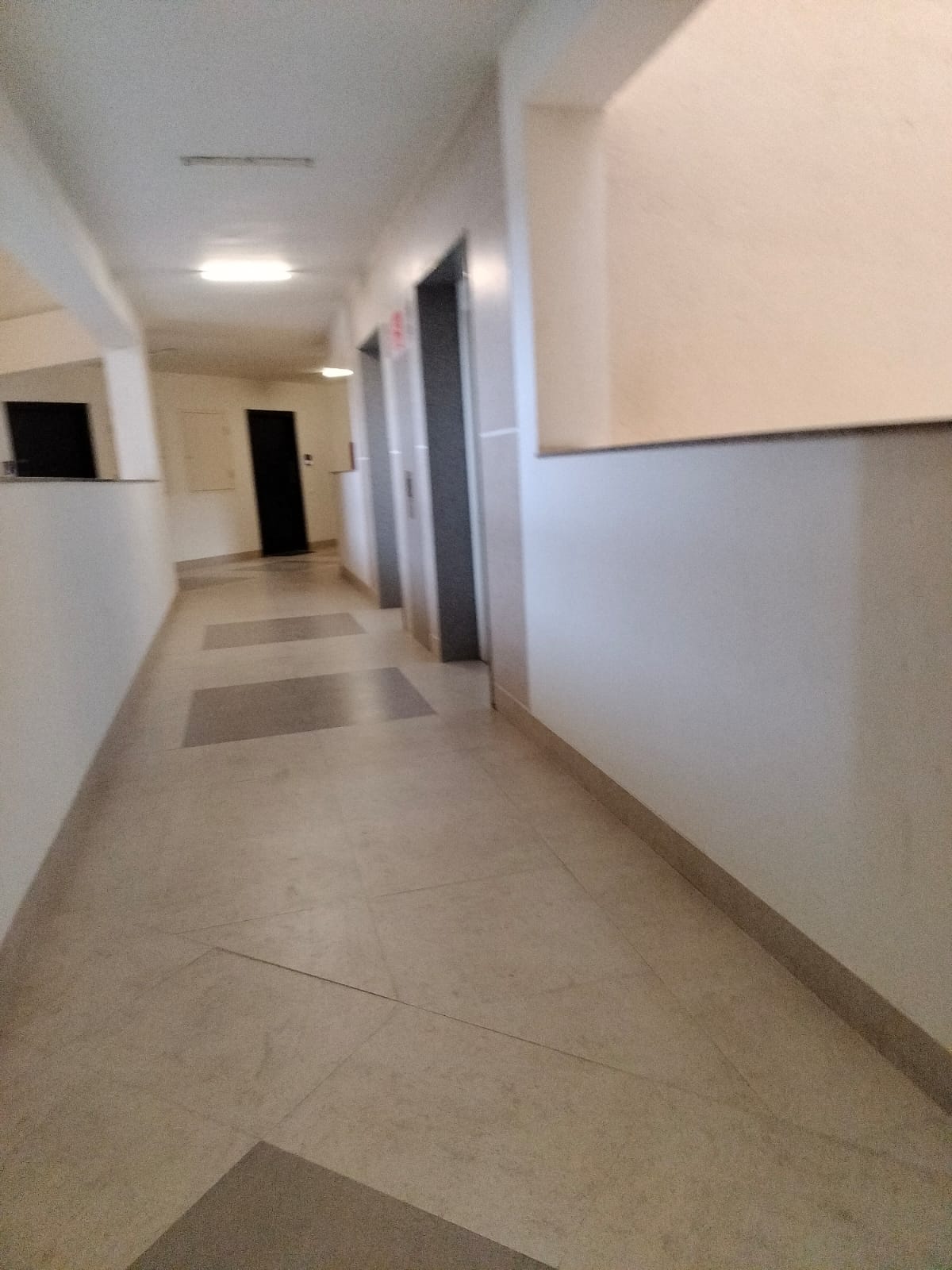 Rental 2 Bedroom 1250 Sq.Ft. Apartment in House of Hiranandani