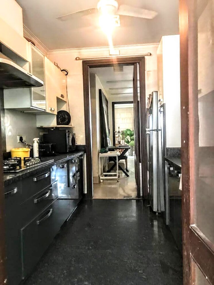 Kitchen, nehru enclave 3 Bedroom 1800 Sq.Ft. Builder Floor In Nehru Enclave Delhi 5999666