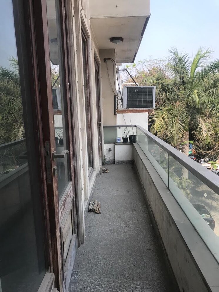 Balcony, nehru enclave 3 Bedroom 1800 Sq.Ft. Builder Floor In Nehru Enclave Delhi 5999666