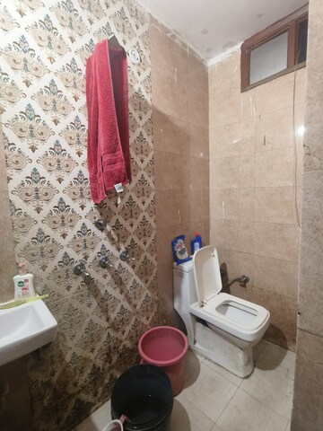 Bathroom in 1 BHK Builder Floor at Dwarka Mor – for Rent
