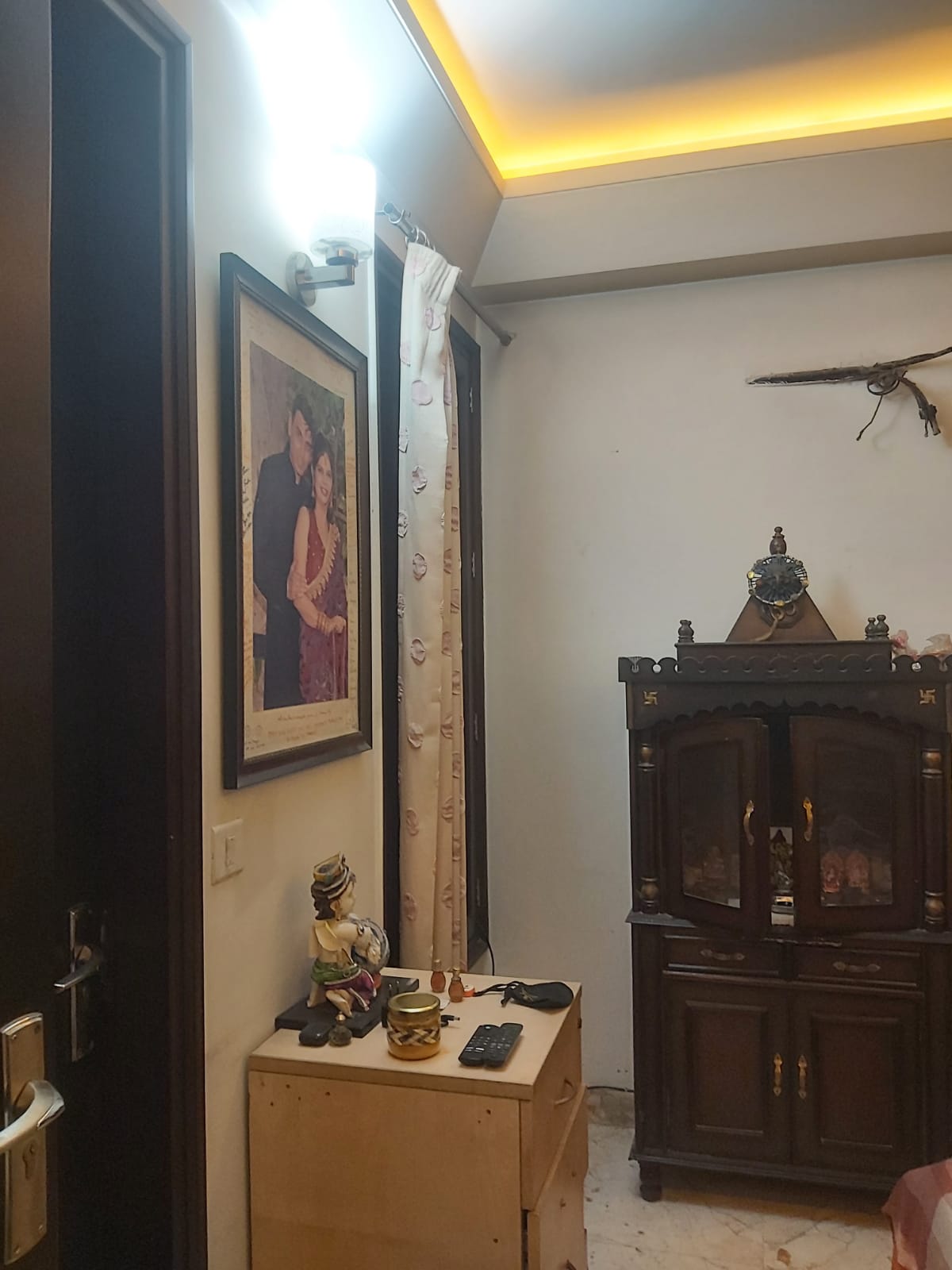 212+ Independent House near Cng Pump Station, Sector 16B Dwarka Delhi