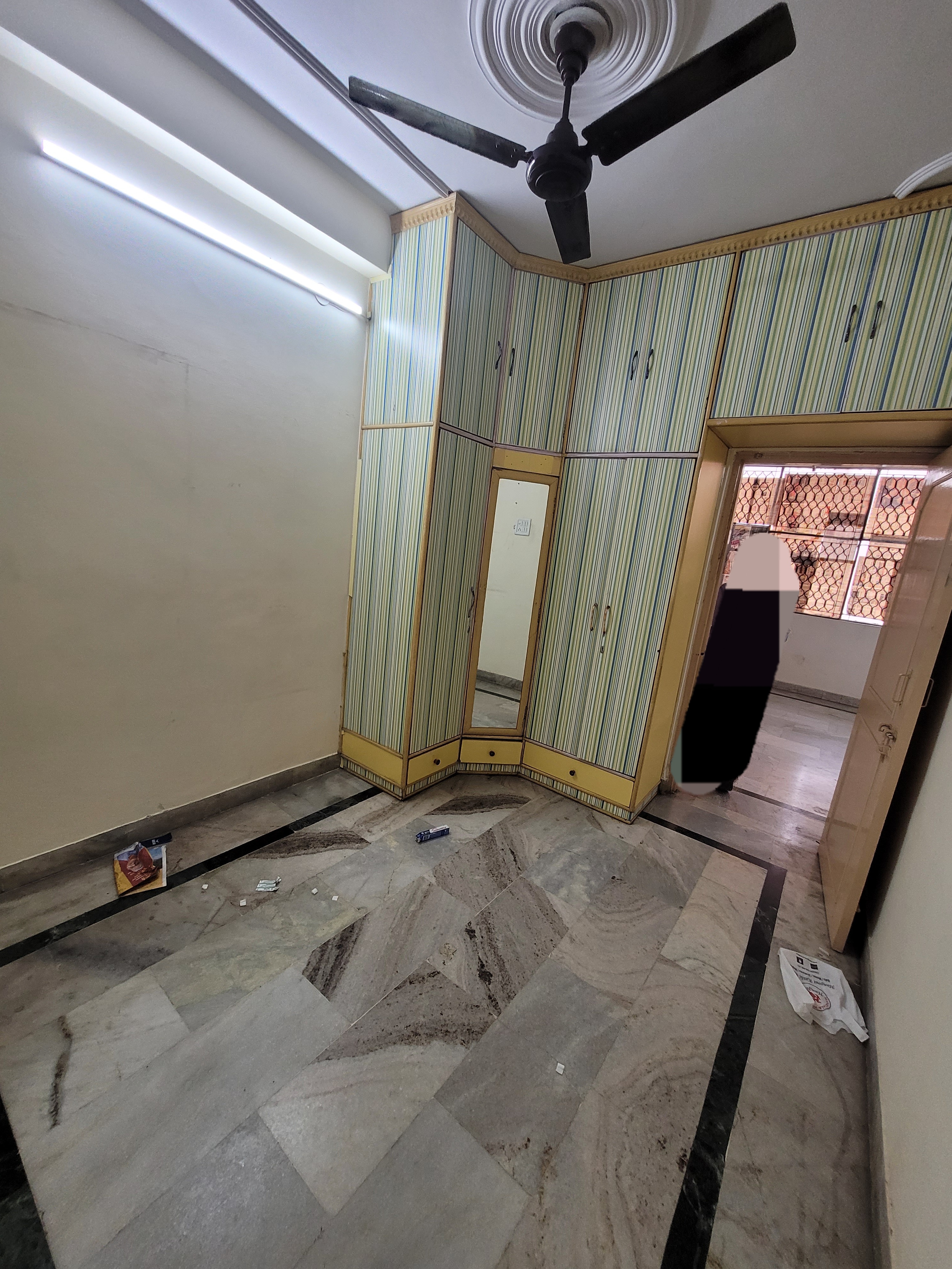 Rental 3 Bedroom 1000 Sq.Ft. Apartment in RWA GTB Enclave Pocket F