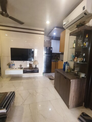 Room in 2 BHK Builder Floor at Dwarka Mor – for Rent