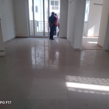 Room in 3 BHK Apartment at Emaar Palm Hills, Sector 77 – for Rent