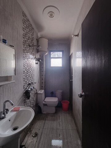 Attached Bathroom in 3 BHK Builder Floor at Dwarka Mor – for Sale
