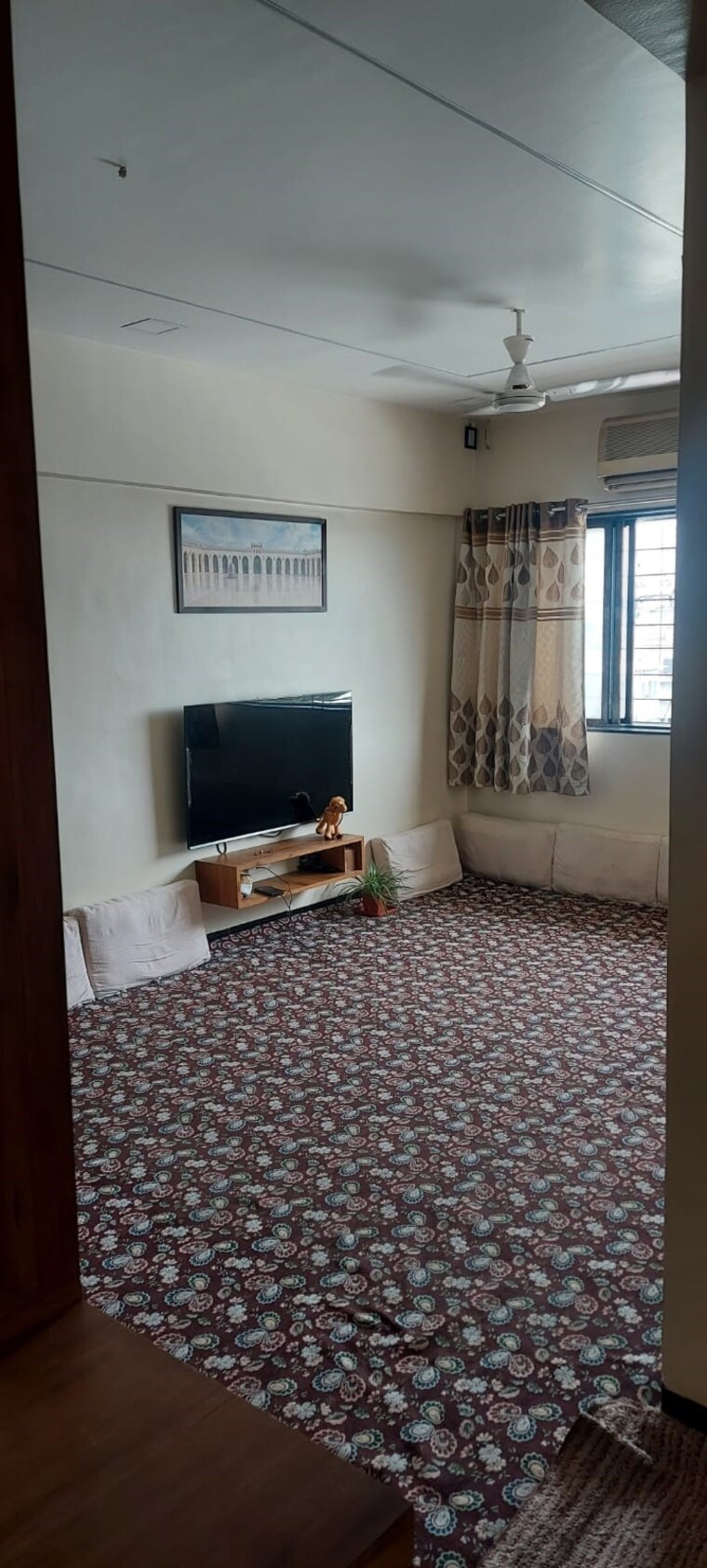 Room, camp 2 Bedroom 1000 Sq.Ft. Apartment In Camp Pune 6010500