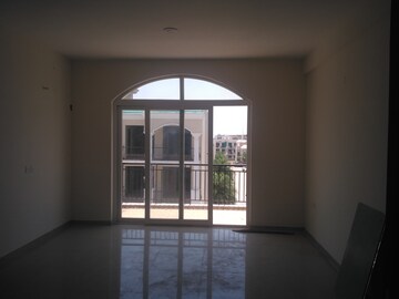 Room in 3 BHK Builder Floor at Omaxe Ambrosia, North Mullanpur – for Sale