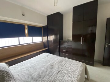 Bedroom in 2 BHK Apartment at Palash Towers, Andheri West – for Rent