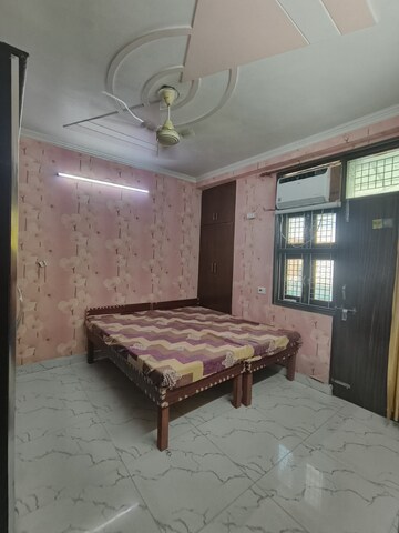 Bedroom in 3 BHK Builder Floor at Dwarka Mor – for Rent