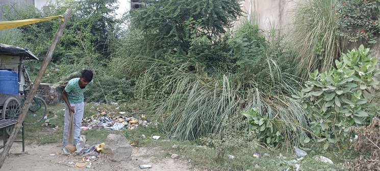 Lucknow District Bijnor Road On Highway Commercial Use