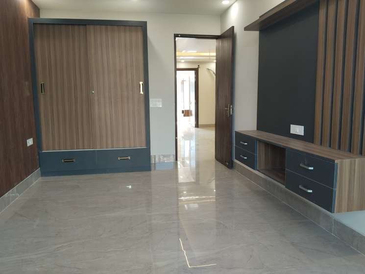 3bhk Awesome Luxurious Flat Available At Canal Road Only In 75 Lakh Rupees