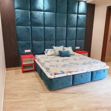 Bedroom in 3 BHK Builder Floor at Vipul World Floors, Sector 48 – for Rent