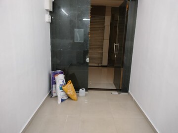 Furnished Amenities in  Office Space at Rustomjee Eaze Zone Mall, Malad West – for Rent