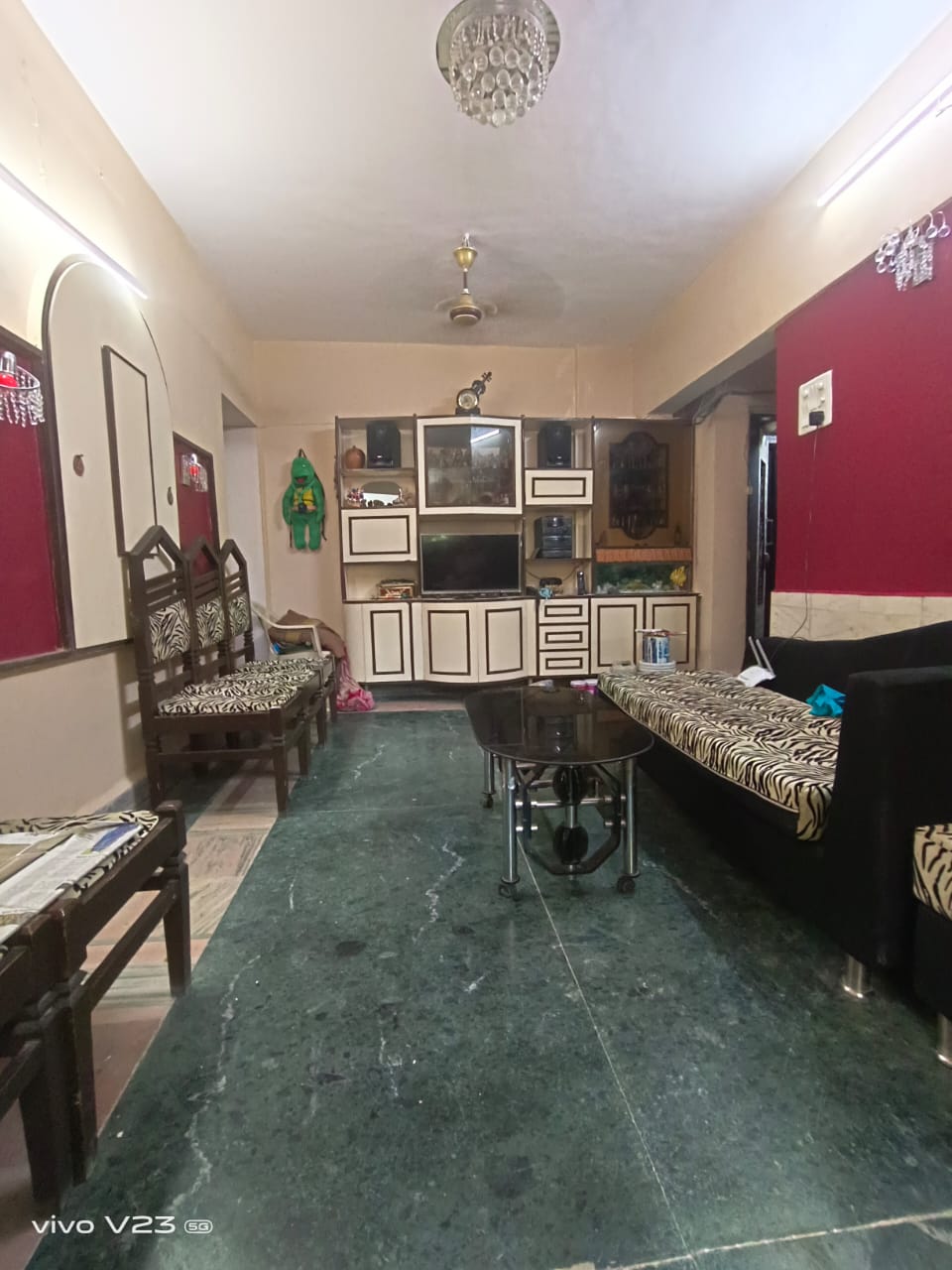 Rental 2 Bedroom 650 Sq.Ft. Apartment in Raj Niwas Malad West, Malad