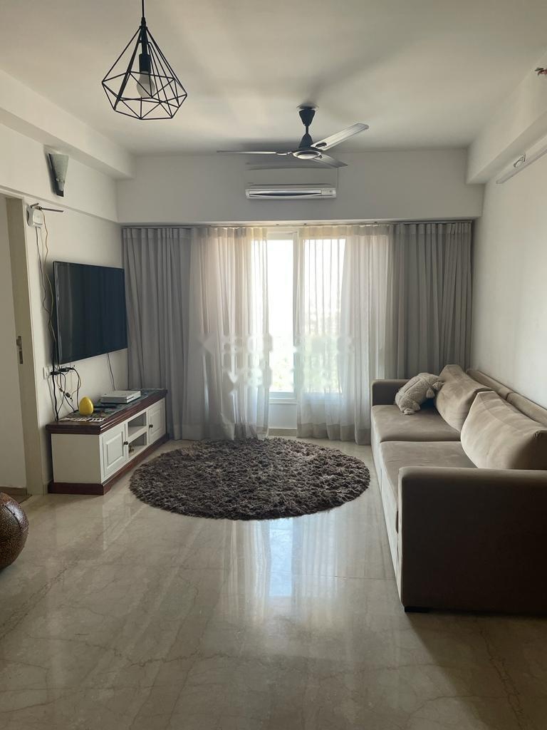 Rental 2 Bedroom 800 Sq.Ft. Apartment in Kanakia Paris, Bandra East