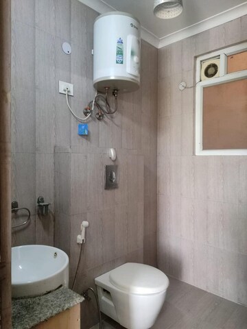Bathroom in 2 BHK Builder Floor at Ansal Sushant Lok I, Sector 43 – for Rent